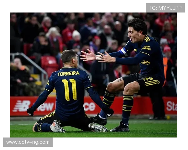 朗斯出售主力球员收入5000万欧元，进行小幅引援